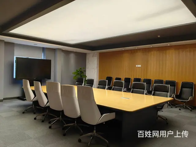 体育场附近，国宝大厦好豪华装修650平，可带家具出租，有钥匙 - 图片 1