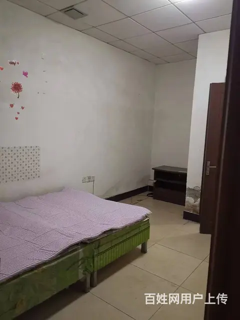 鸿翔公寓  可季租  1室1卫  随时入住的图片