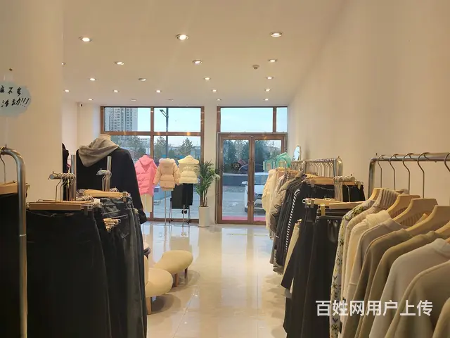 pzj转让西南新区华腾首府北门118平米女装店 - 图片 1