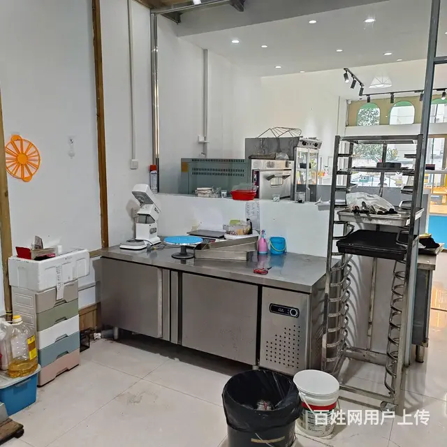 1056开元路世纪路临街两间门面 蛋糕店转让可空转 - 图片 2