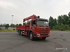 解放龙V6*2提升桥三一12吨折臂随车吊 三桥车箱7.2米