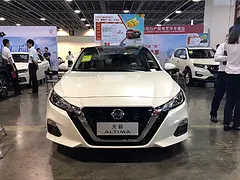 日产 天籁 2020款 2.0 无级 XE 时尚版