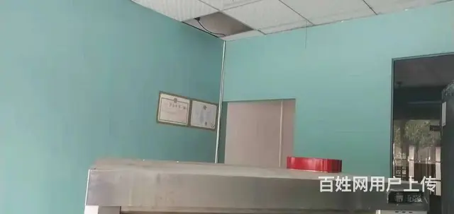 0285（爆铺网）万载县新源大酒店楼下旺铺出租 - 图片 2
