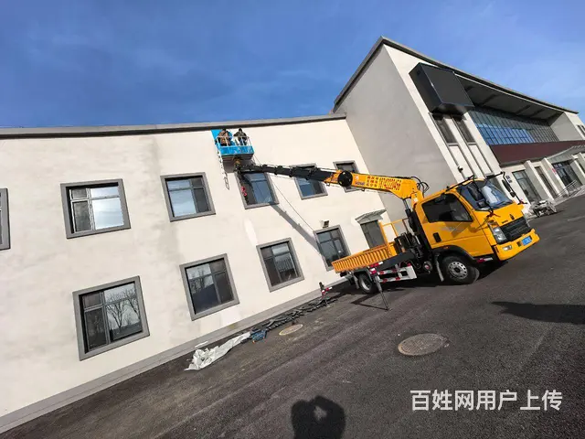 蓝牌随车吊市区随意走。高空作业。云梯上料。厢式货车 - 图片 1