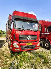 东风天龙 9.6厢式货车 国5