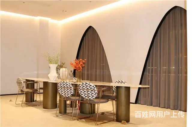 （同城搜铺网）西外凤凰城200平装修公司整转（可空转） - 图片 4