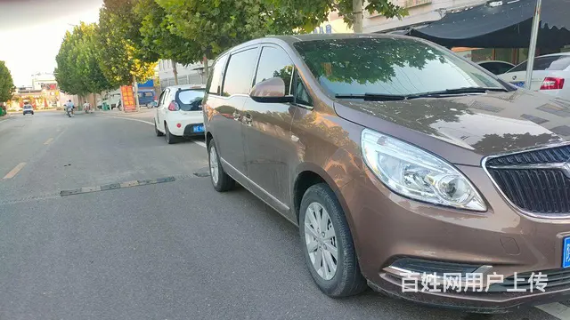 别克GL8 2018款 GL8 商旅车 2.0T 手自一体 - 图片 3