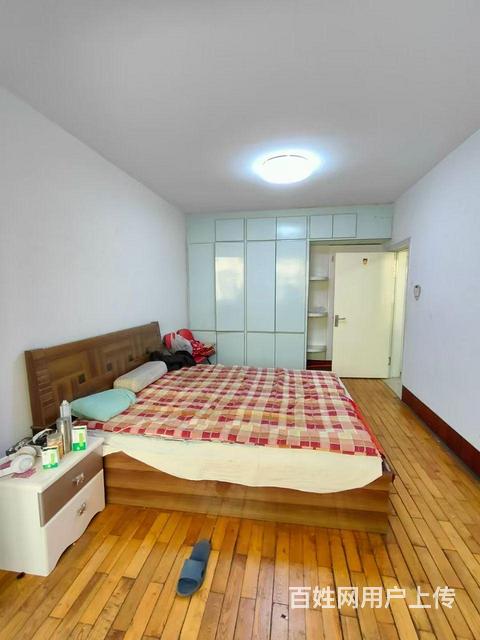 2楼 万达 休闲广场附近 两室家装 拎包入住的图片