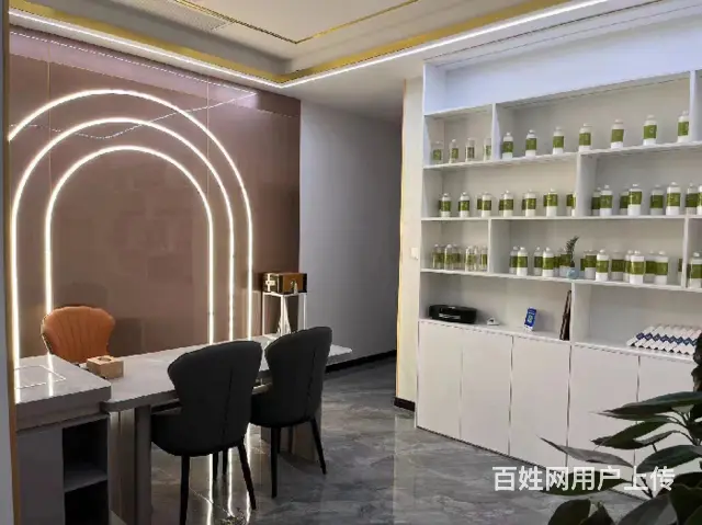 【同城搜铺网免费找店】曼哈顿北门400平理发养生馆转让 - 图片 5
