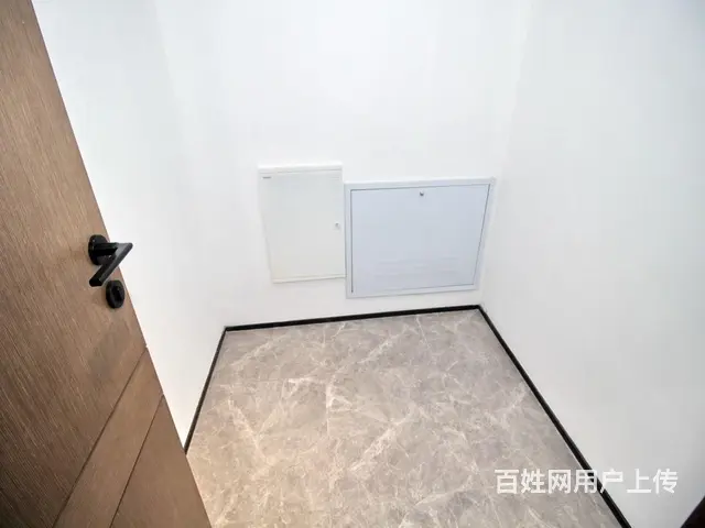 稀有特价房，住宅大平层，200平方，980万，带车位，河景观 - 图片 3