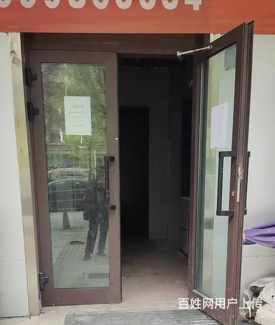 B18949一大型小区临街旺铺出租 - 图片 1