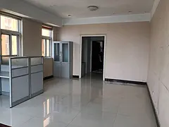 翡翠国际 公寓1厅 精装修
