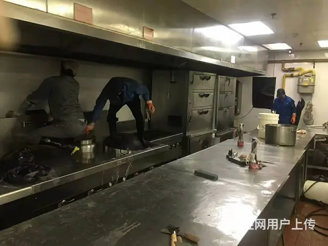 昆山玉山学校食堂连锁酒店油烟机 油烟管道清洗保养 - 图片 3
