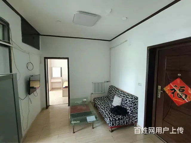 火炬中学附近锻压厂小区步梯三楼的图片