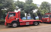 重汽王牌蓝牌平板车 拖10吨以下挖掘机的平板拖车