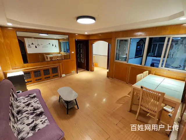 顶配电脑+巨幕影院+浴缸房 情侣必住 - 图片 2