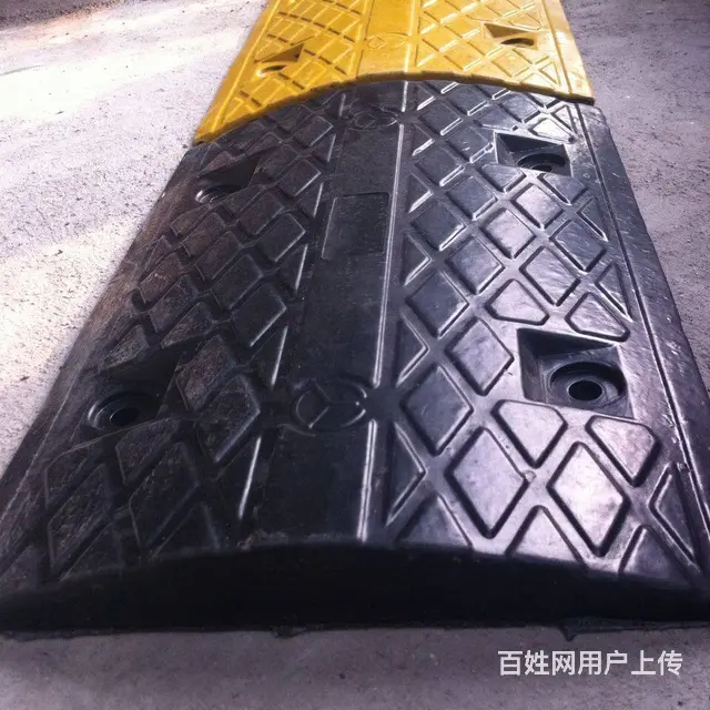 厂家常年批发橡胶减燥板铸铁减速带 - 图片 3