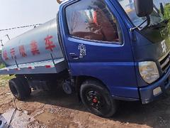 吸粪车