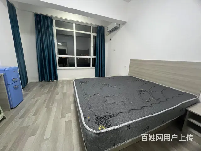 临港 精装公寓 近四中 家家悦楼下 免费停车 - 图片 1