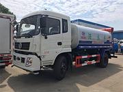 九江最便宜的东风12方洒水车 绿化喷洒车