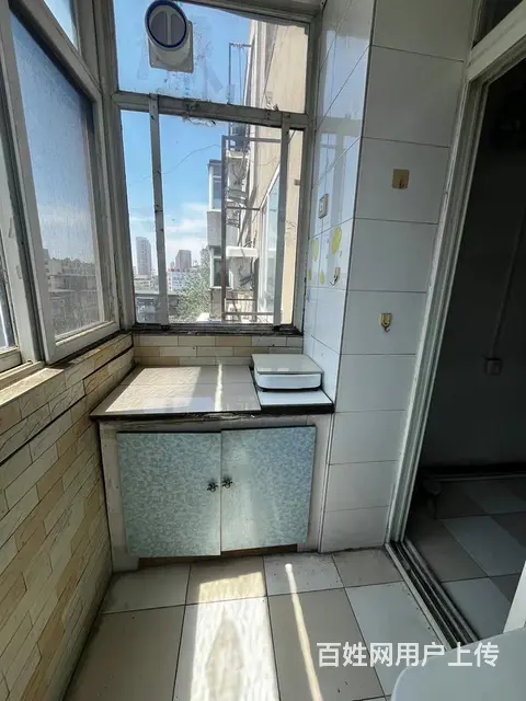 地铁口好房出租 - 图片 8