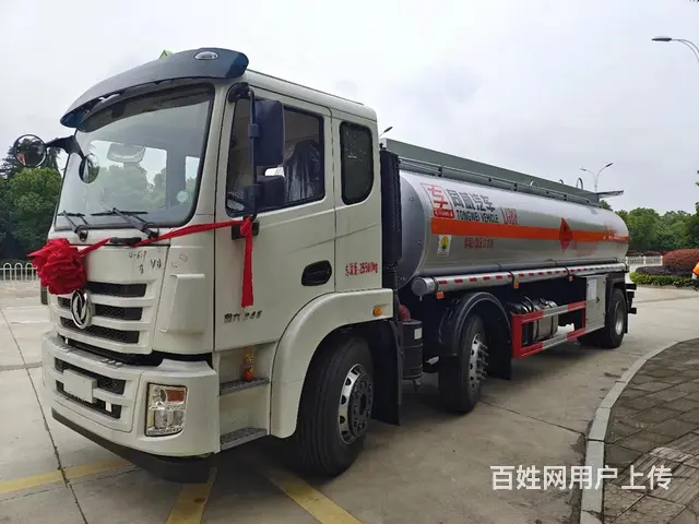 带暗仓23方东风景程小三轴运油车不超重上户无忧 - 图片 1
