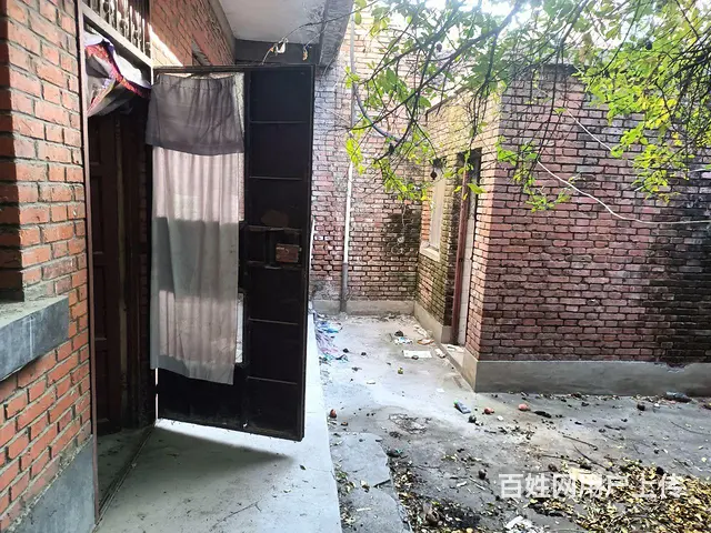 大院房小庄市场南门两层楼110平米 - 图片 1