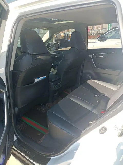 丰田RAV4 2020款 RAV4荣放 2.0 无级 两驱风 - 图片 3