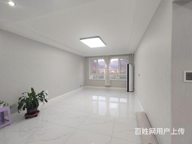 凌河湾御景苑9楼95平两室通厅精装69.8万一中光大的图片