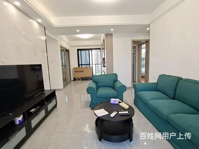 华发峰景湾 精装3室 采光好 拎包随时就可以入住 欢迎看房 - 图片 1