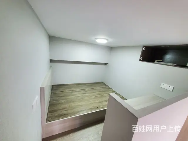景荟大厦，12楼电梯房 - 图片 1