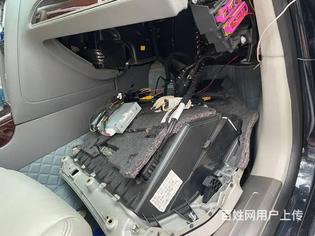 奥迪A6L安装CARPLAY 倒车影像 - 图片 10