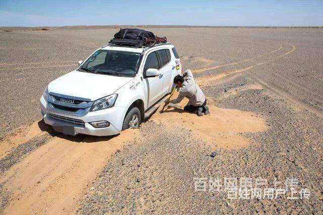 博爱汽车道路救援#拖车电话@汽车脱困的图片