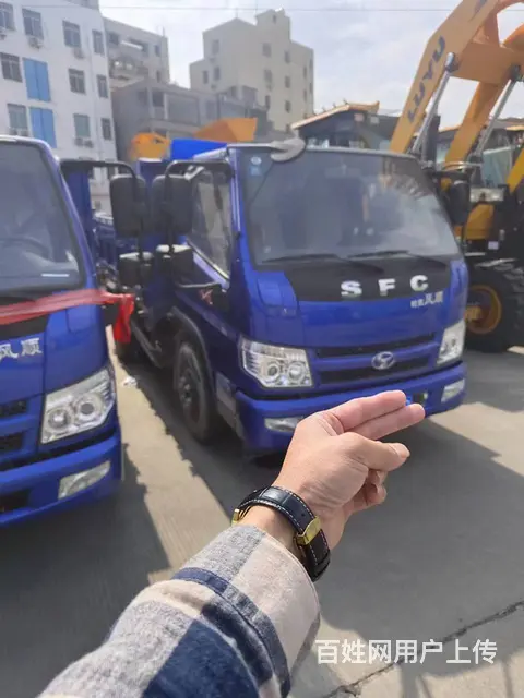 低价转让2021年11月3.3米时风自卸车 精品车 - 图片 1