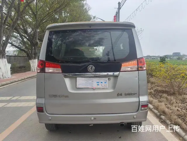 东风帅客7座大面包车 - 图片 7