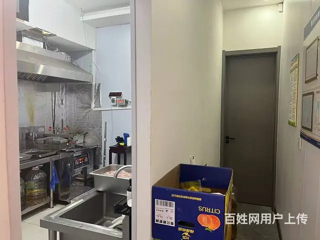急转商业区繁华位置临街炸鸡店低价转让（可空转）！ - 图片 2