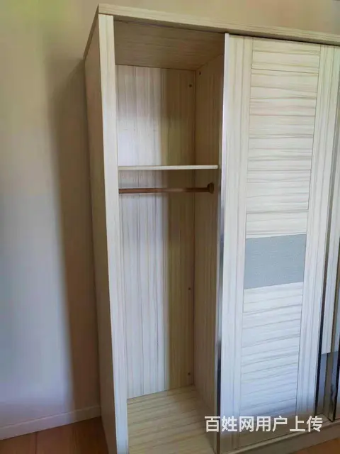 低家忍痛转让成品大衣柜啦！ - 图片 4