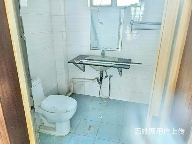 华香苑，电梯8楼，南北通透，朝小区里面不吵，三房两卫出售 - 图片 7