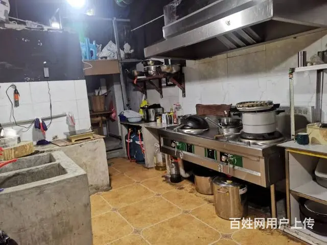 马家湾天池大道三叉路口临街门面转租无转让费 - 图片 9