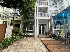 凤凰城别墅只租3000