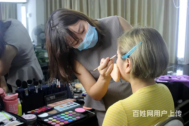 韶关华仔影视化妆培训学校 专业化妆培训课程 - 图片 5