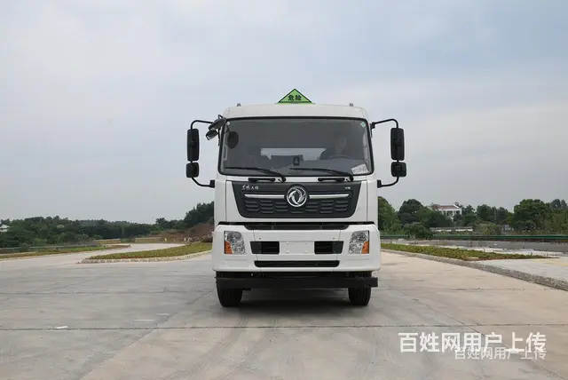 青海海东天锦小三轴前四后六10吨油罐车14.9方运油车厂价直 - 图片 3