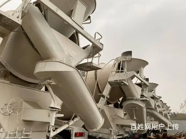 出售13年12方德龙搅拌车 车况无敌 - 图片 6