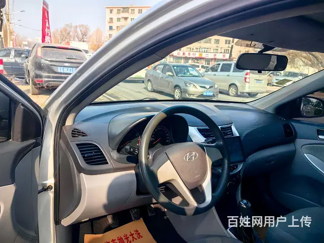 现代瑞纳 - 图片 7