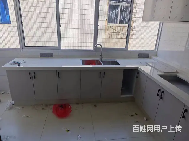 上高镜山商城精装送家具住房四楼证件齐全可按揭离二中及广场不远 - 图片 10