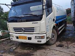 榆林低价出售15年八立方东风多利卡洒水车 功能齐全