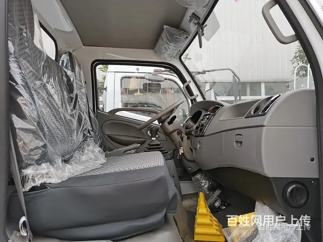 国五湖北楚胜8吨加油车可看车送车上门 - 图片 7