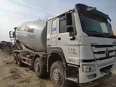 出售二手豪沃搅拌车 大20方 国五 前四后八