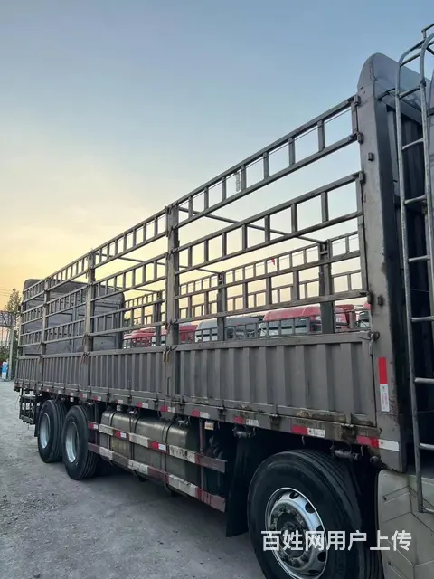 重汽汕德卡 SITRAK C7H 厢式货车 国5 - 图片 4
