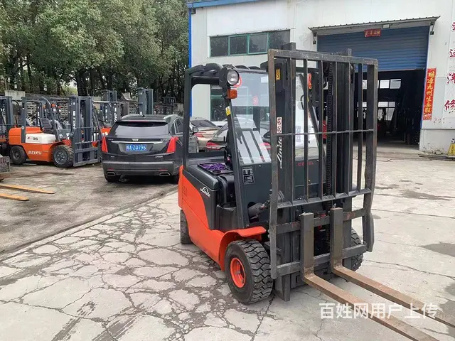 林德2吨电动叉车 证件齐全九成新进口二手叉车价低 - 图片 1